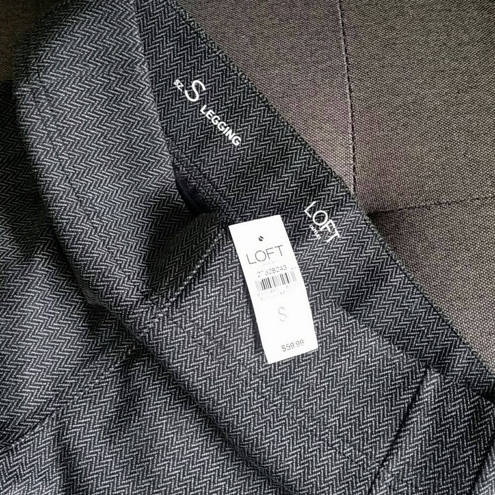*SOLD* NWT LOFT Gray Ponte Leggings XS/Small